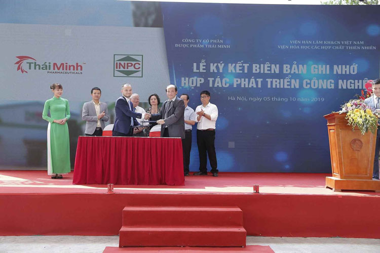 Lễ ký kết hợp tác phát triển công nghệ giữa Thái Minh và Viện Hàn lâm Khoa học và Công nghệ Việt Nam