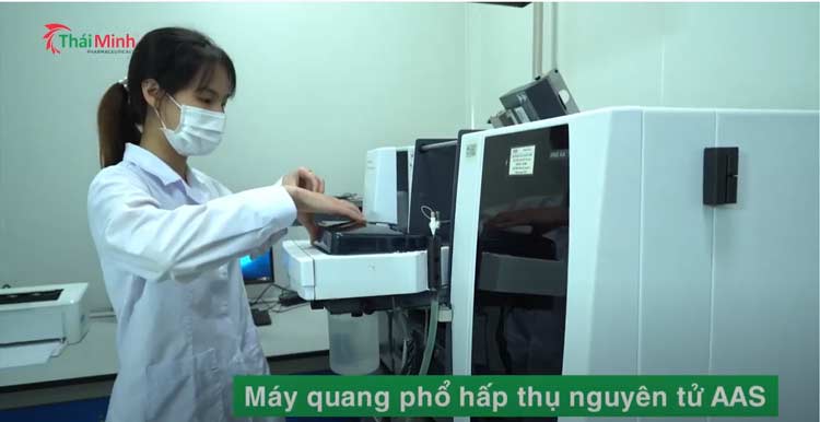 Phòng kiểm nghiệm của nhà máy Thái Minh Hitech - Nơi sản xuất KingsUp đạt tiêu chuẩn quốc tế 4